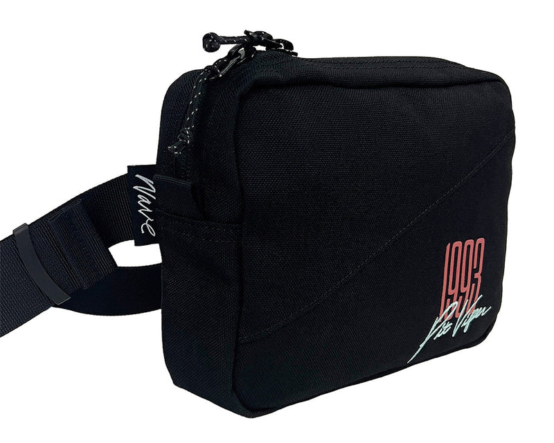  | angled_view.JPG | Angled view of The PV Racing 3 Cans Bag on white background