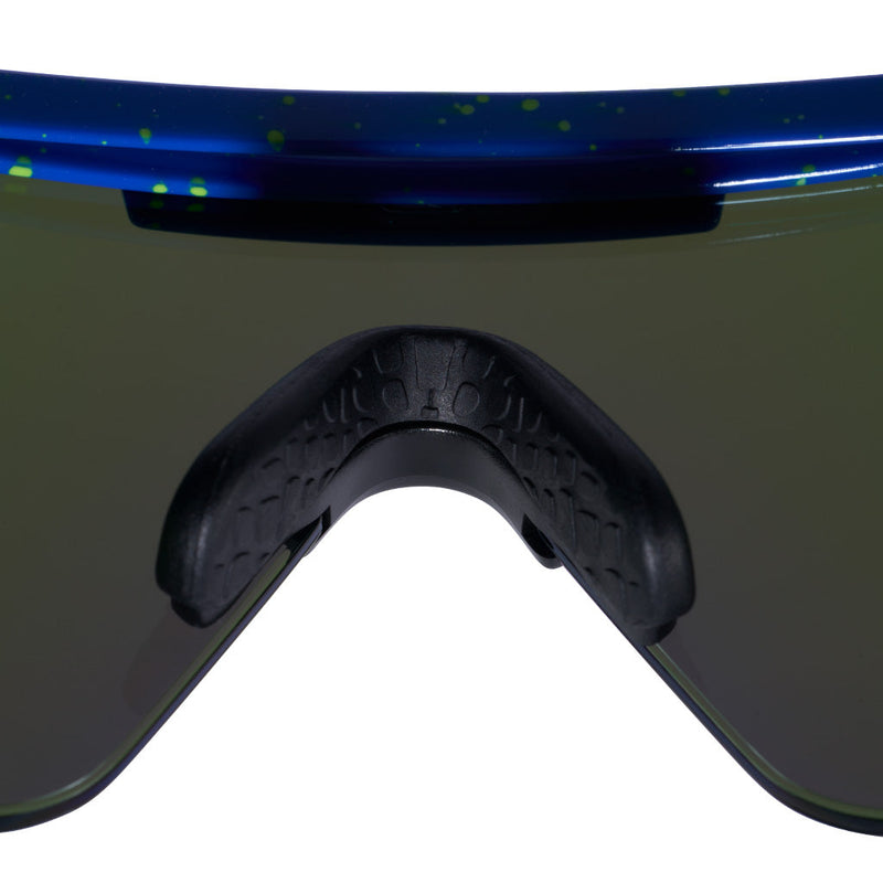 / Blue-Green | files.JPG | Studio view of The Leonardo Junior with blue-green lens