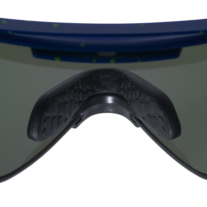 HDPV Polarized Blue-Green / Regular | gotcha_nose.JPG | Studio view of The Leonardo Original 2.0 with hdpv polarized blue-green / regular lens