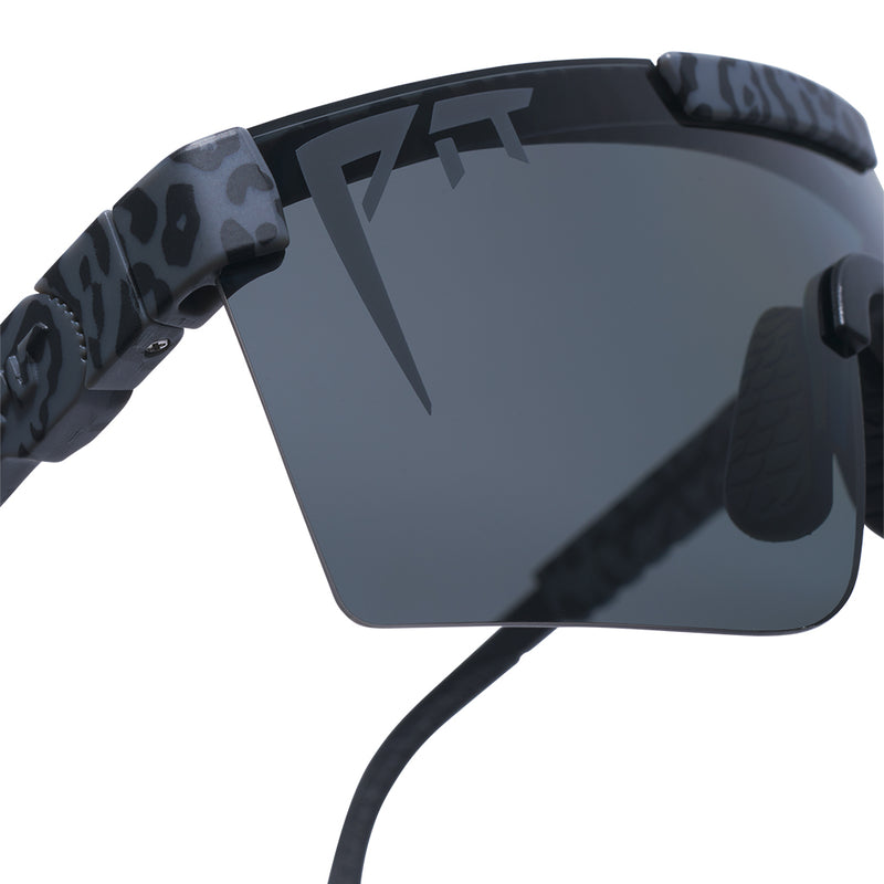 HDPV Polarized Smoke / Regular | im_ready_for_my_closeup.JPG | Studio view of The Nocturnal Original 2.0 with hdpv polarized smoke / regular lens