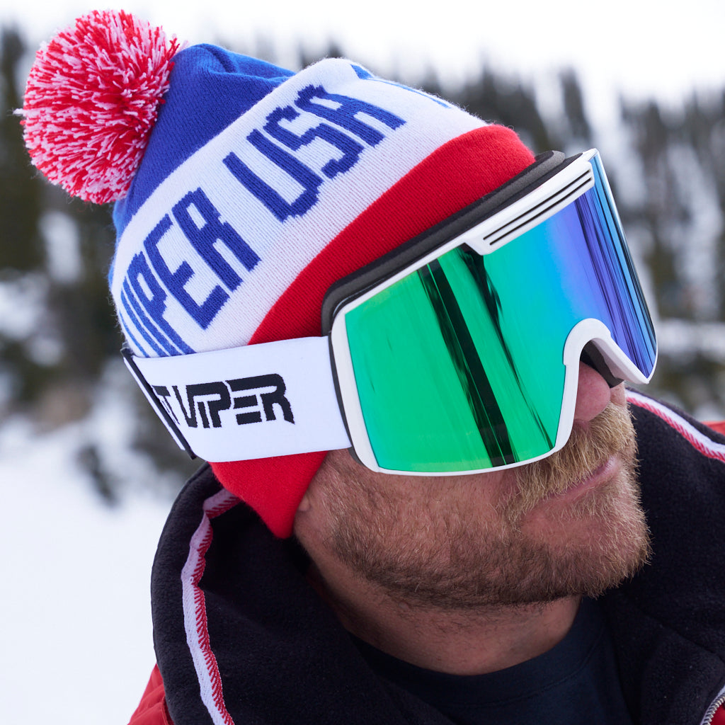 USA Pom Pom Beanie