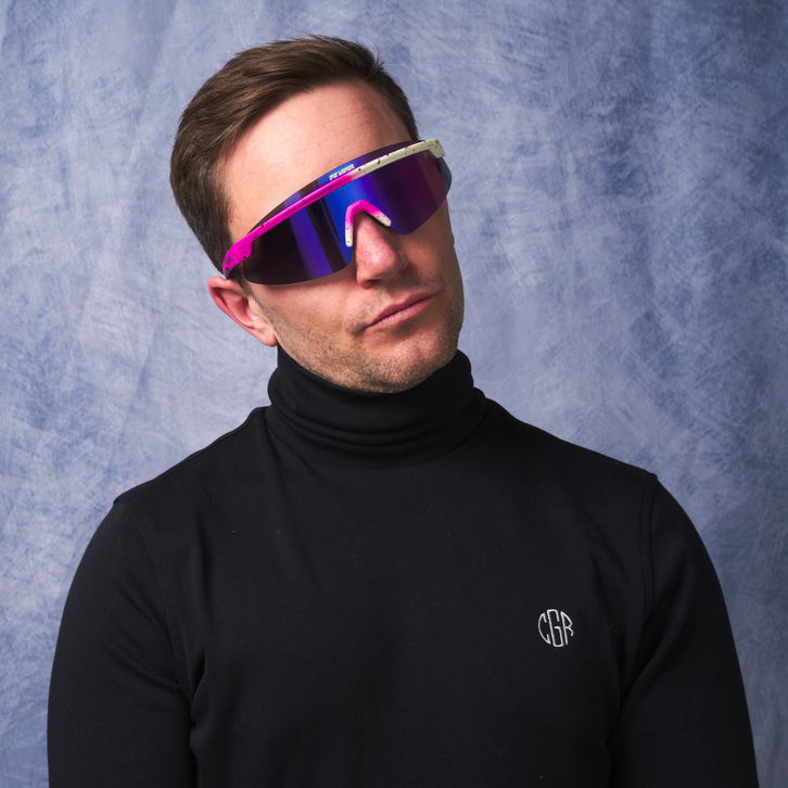 / Z87+ Pink-Purple | photo_of_person_2.JPG | Studio view of The Domestique Skysurfer with z87+ pink-purple lens