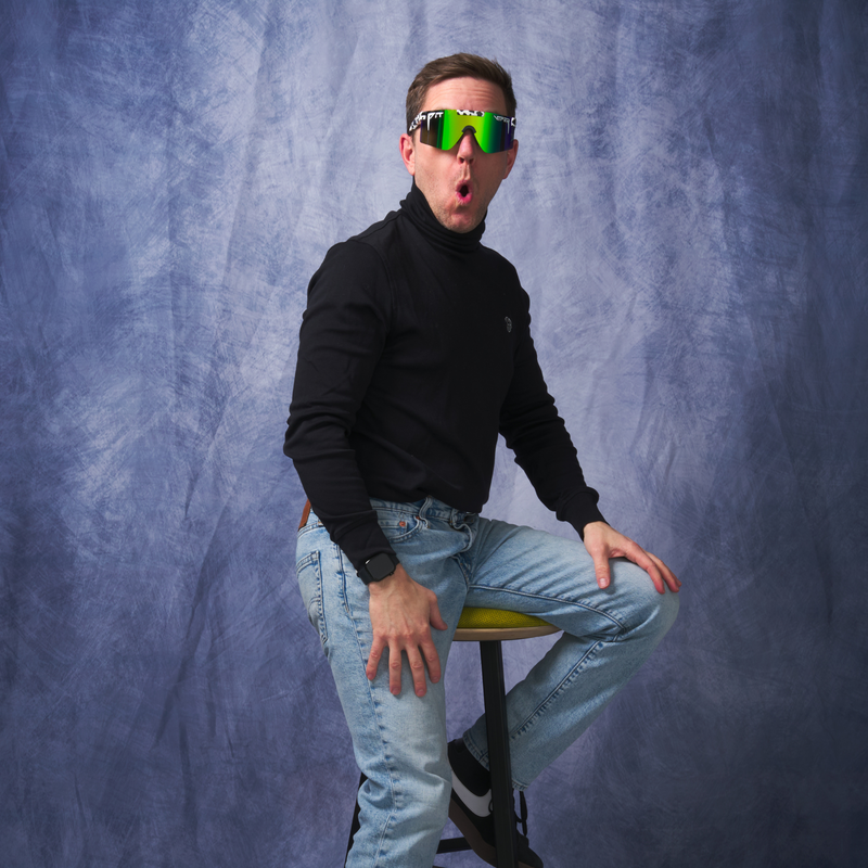 HDPV Polarized Blue-Green / Regular | photo_of_person_2.JPG | Person wearing The Cowabunga Original 2.0 with HDPV Polarized Blue-Green lens