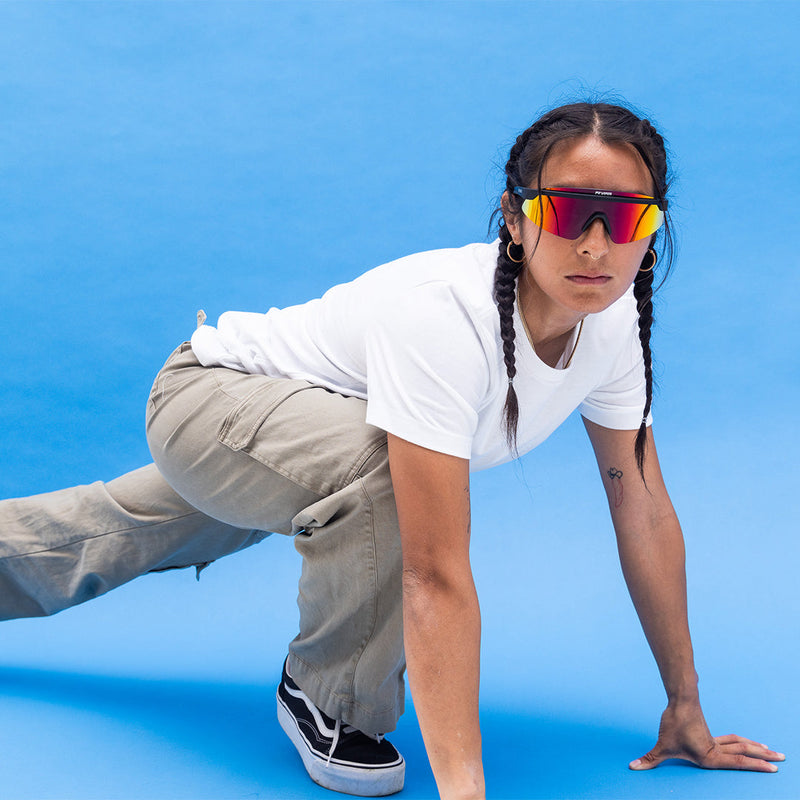 / Polarized Rainbow | photo_of_person_2.JPG | Person wearing The Exec Skysurfer with polarized Rainbow lens