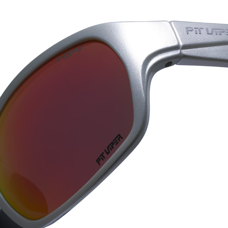 / HDPV Polarized Red | im_ready_for_my_closeup.JPG | Studio view of The Spine Tingler Somox with hdpv polarized red lens